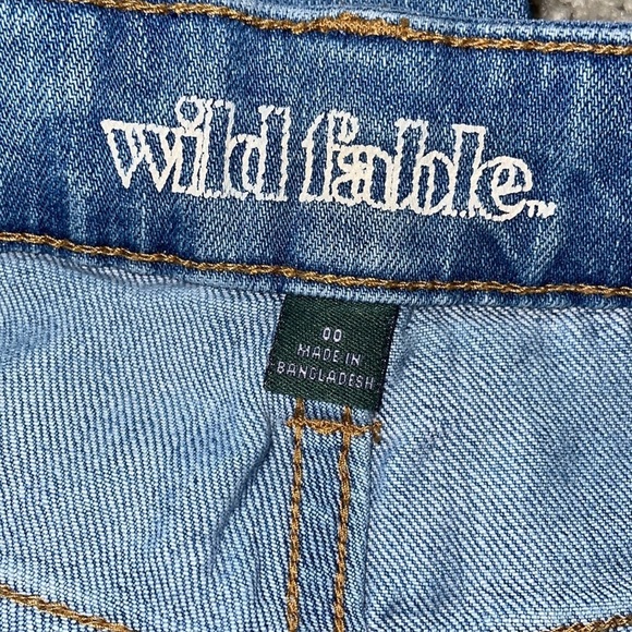 WILD FABLE cropped distressed ripped blue jeans in women’s size 00 - Picture 7 of 8